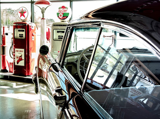 Maximize Your Engine's Lifespan: The Significance of Regular Oil Changes - cermatreatment.com