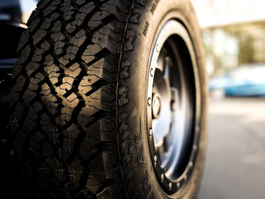 The Pros and Cons of Using Thicker Motor Oils - cermatreatment.com